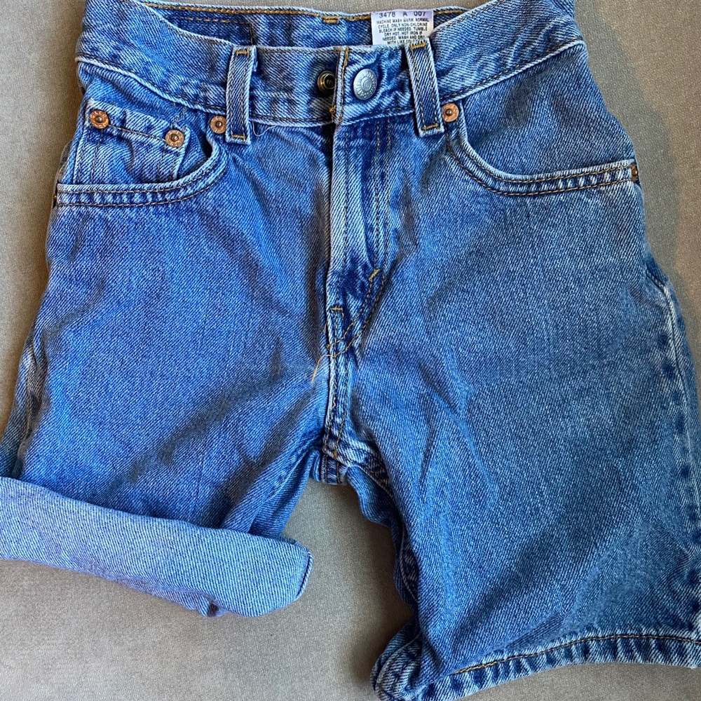 Vintage Levi’s shorts jeans (kids)